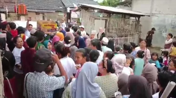 Sosialisasi BRILIAN Bersama Emak Emak Kp. Pulo Bambu Karang Bahagia