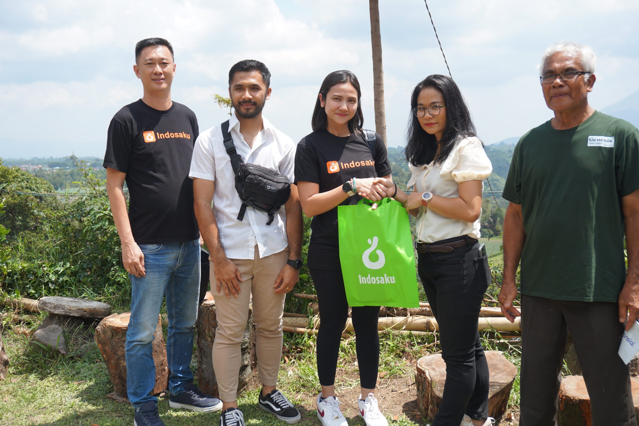 Kunjungan ke UMKM di Amor Farm - Berastagi, Medan dalam rangka meningkatkan literasi keuangan digital