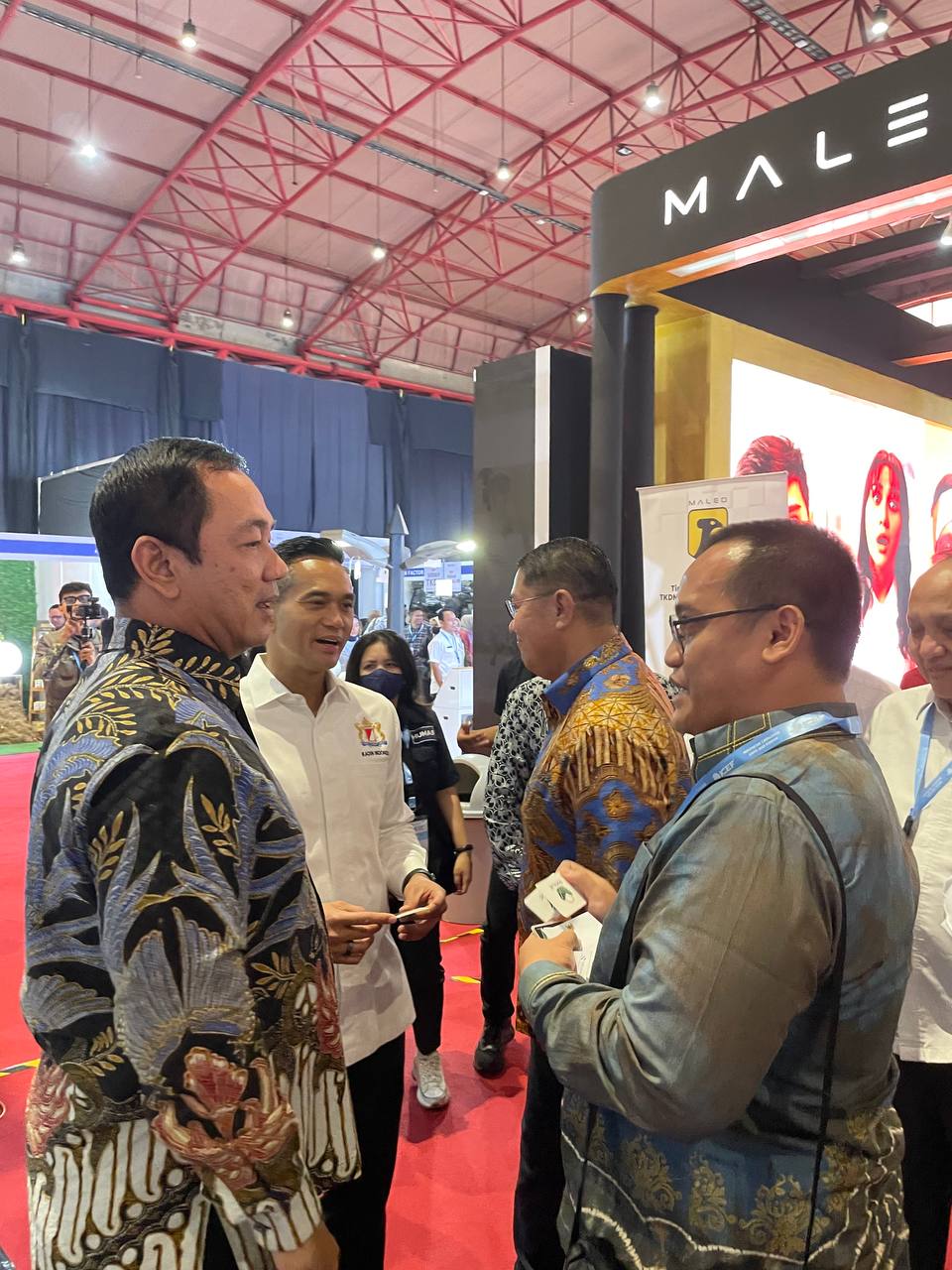 CEO Parto.id bersama Kepala LKPP, Hendrar Prihadi dan Ketua Dewan Pertimbangan Kadin Indonesia, Anindya Novyan Bakrie