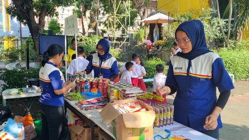 Potret stand booth Pronas (Sumber: Dokumentasi Pribadi)