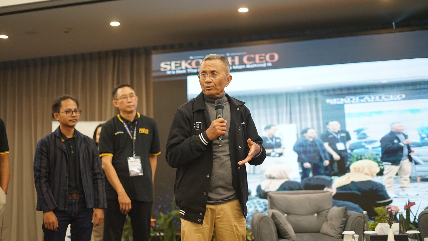 Doc. Sekolah CEO X Dahlan Iskan. Bisnishack