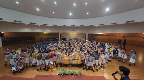 Potret kebersamaan siswa siswi SD Tarakanita 2 dalam pelatihan public speaking. Sumber : dokumentasi pribadi. 