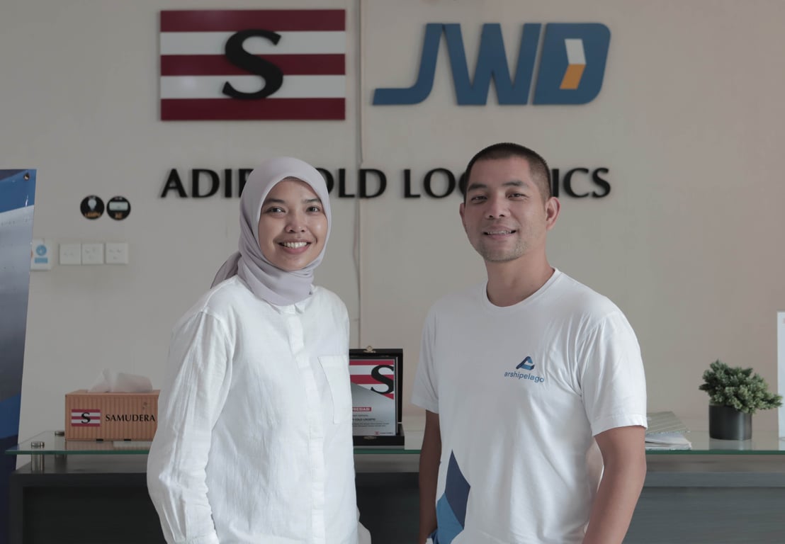 Ki-Ka; Nadhifa Isnayni, GM Adib Cold Logistic; Ade Fahrizal, CEO Arshipelago