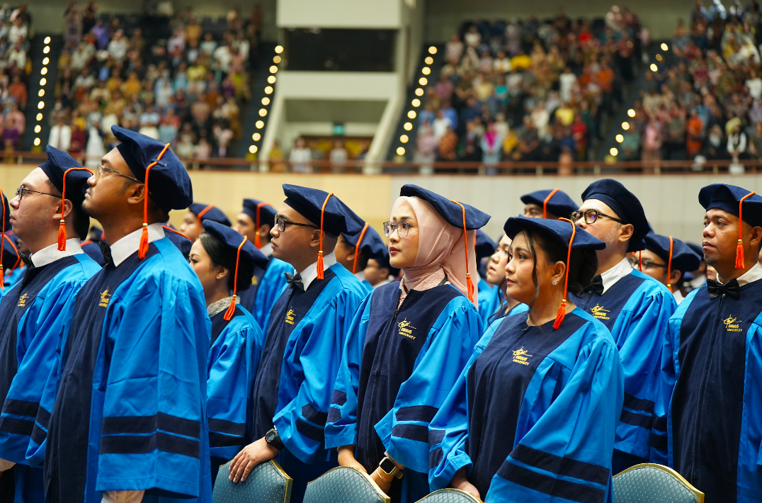 Prosesi Wisuda 70 BINUS University