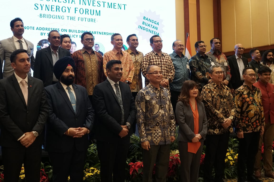 Foto bersama tamu VIP selama acara India-Indonesia Investment Synergy Forum: Bridging the Future di Jakarta, Jumat (6 Desember 2024).