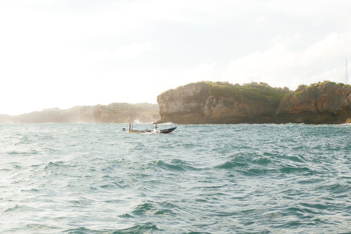 Nelayan di sekitar Pantai Ngrenehan