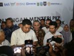 public (2)
